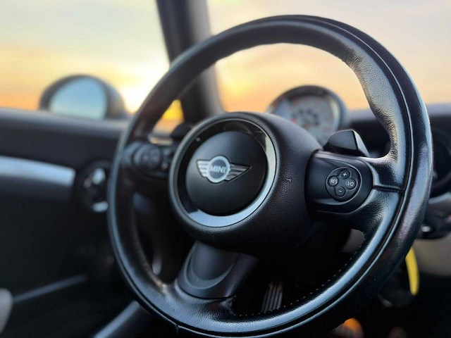 Mini - 2011 - mini - 1.6 cooper s chili - 85-plj-8 - afbeelding 2 van  8