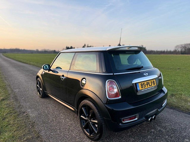 Mini - 2011 - mini - 1.6 cooper s chili - 85-plj-8 - afbeelding 13 van  15