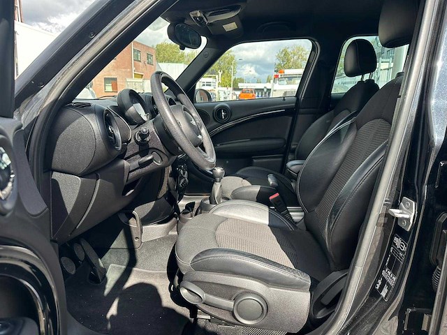 Mini - 2014 - countryman - 1.6 cooper - personenauto - afbeelding 2 van  22