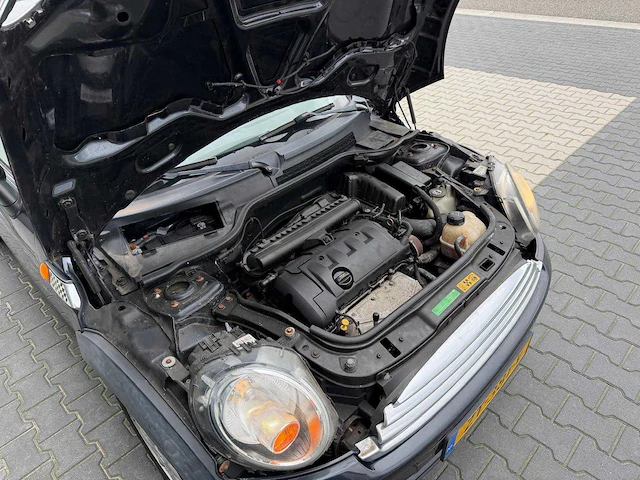 Mini - 3-deurs - 1.4 one - personenauto - 2008 - afbeelding 8 van  24