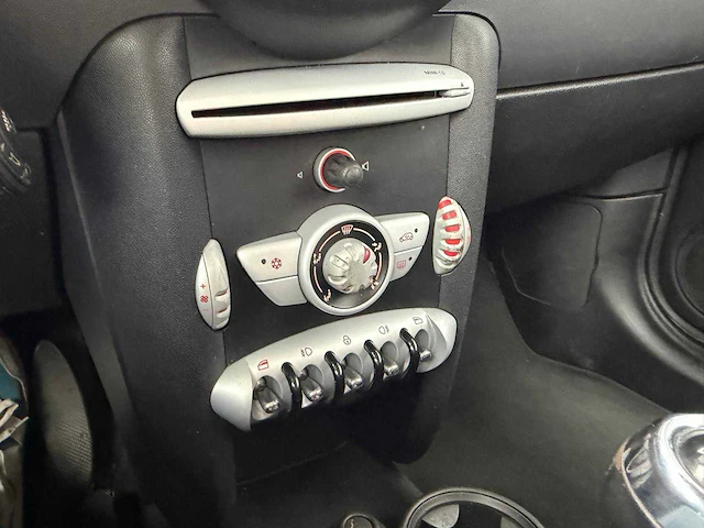 Mini - 3-deurs - 1.4 one - personenauto - 2008 - afbeelding 13 van  24