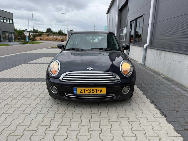 Mini - 3-deurs - 1.4 one - personenauto - 2008 - afbeelding 21 van  24