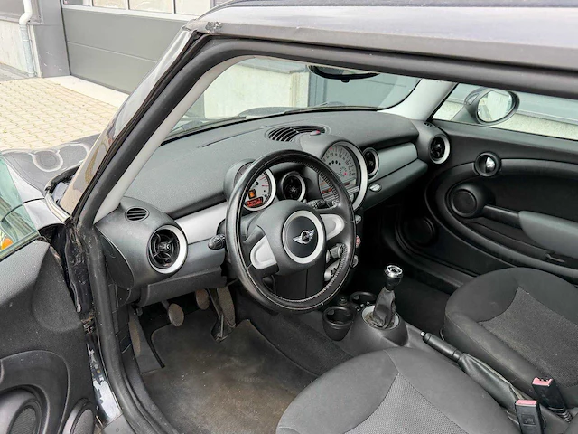 Mini - 3-deurs - 1.4 one - personenauto - 2008 - afbeelding 24 van  24