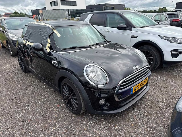 Mini - 3-deurs - 1.5 cooper business rg-572-t 2017 iaw - afbeelding 1 van  9