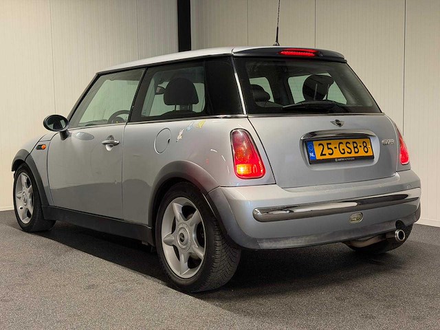 Mini - 3-deurs - 1.6 cooper chili - 25-gsb-8 - 2002 iaw - afbeelding 16 van  18