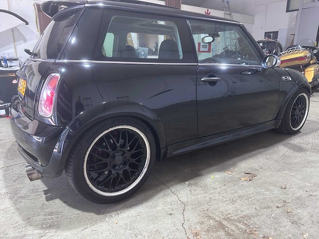 Mini - 3-deurs - 1.6 cooper s chili - 05-nbx-5- 2004 - afbeelding 10 van  18