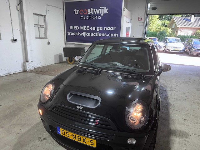 Mini - 3-deurs - 1.6 cooper s chili - 05-nbx-5- 2004 - afbeelding 11 van  18