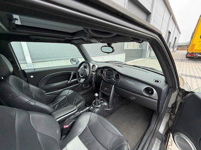 Mini - 3-deurs - 1.6 cooper s chili - personenauto - 2005 - afbeelding 19 van  28