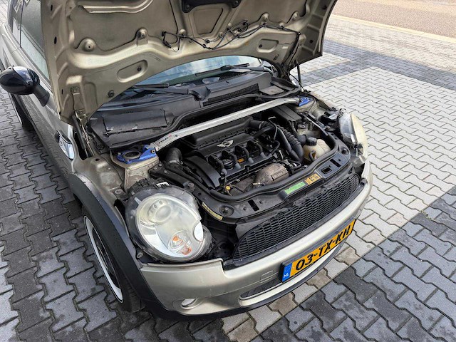 Mini - 3-deurs - 1.6 cooper s chili - personenauto - 2007 - afbeelding 8 van  25