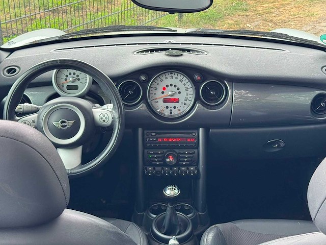 Mini - cabrio - 1.6 cooper chili - 2005 - personenauto - afbeelding 4 van  15