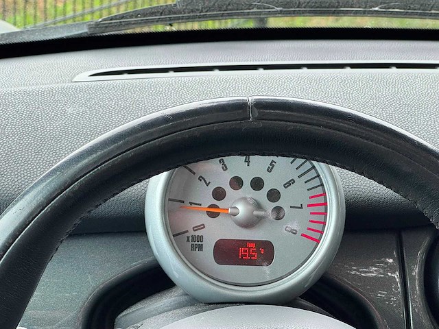 Mini - cabrio - 1.6 cooper chili - 2005 - personenauto - afbeelding 5 van  15