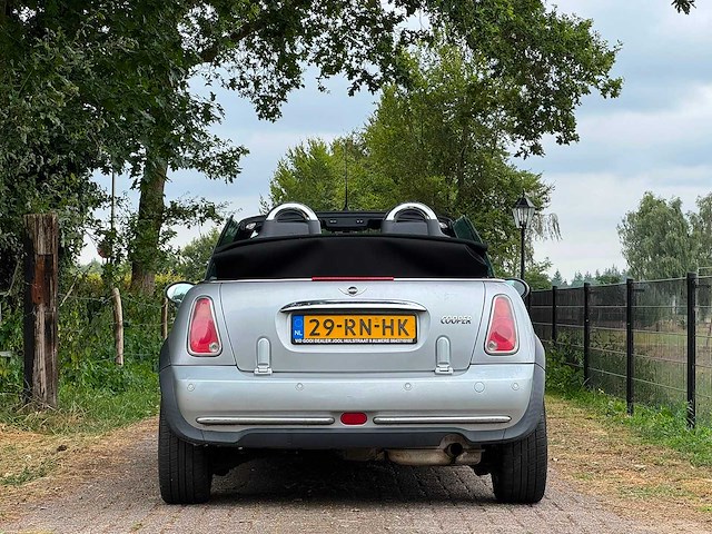Mini - cabrio - 1.6 cooper chili - 2005 - personenauto - afbeelding 12 van  15
