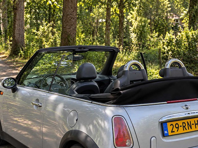 Mini - cabrio - 1.6 cooper chili - 2005 - personenauto - afbeelding 12 van  13