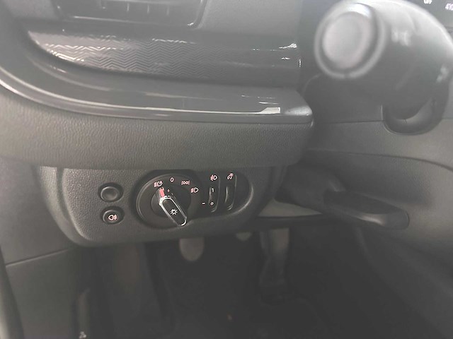 Mini - clubman - 1.5 one d bns ed - s-849-hp- 2020 - afbeelding 3 van  23