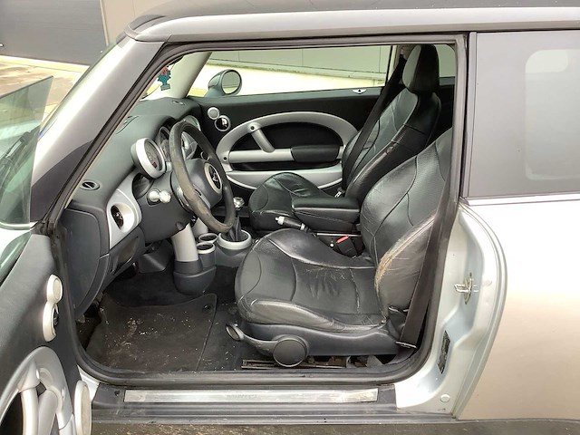 Mini - cooper - personenauto - afbeelding 7 van  19