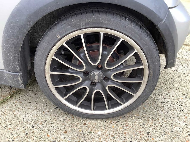 Mini - cooper - personenauto - afbeelding 18 van  19