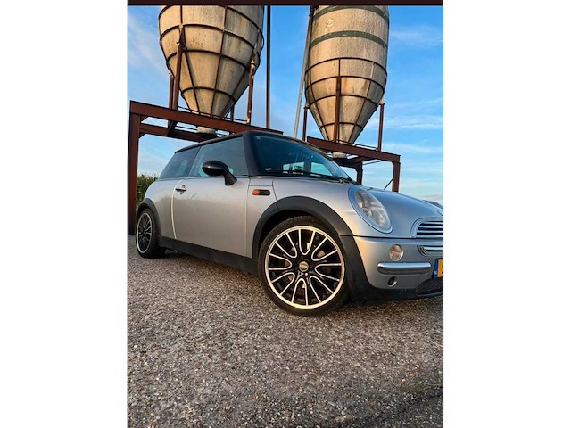 Mini - cooper - personenauto - afbeelding 15 van  21