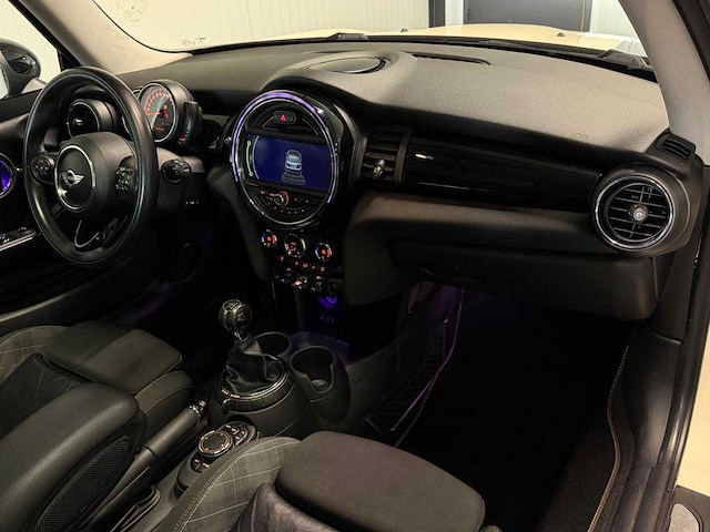 Mini - mini - 1.5 cpr 1st.born ed. - car - 2014|7-xpr-35|iaw - afbeelding 16 van  24