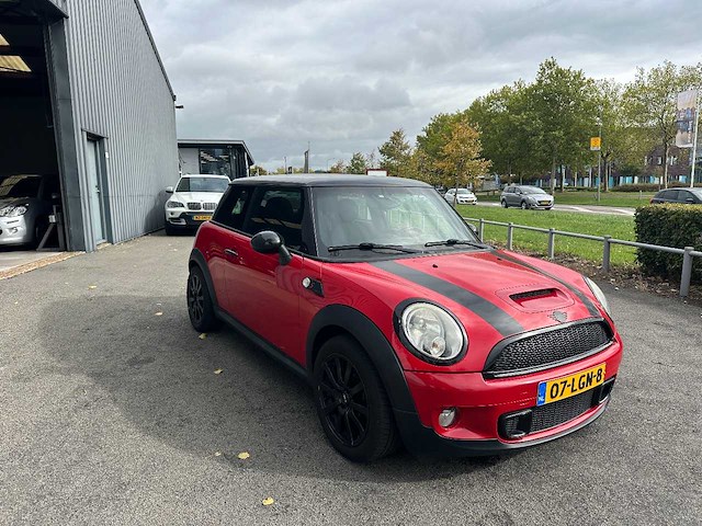 Mini - mini - 1.6 cooper s - car - 2010 - afbeelding 10 van  17