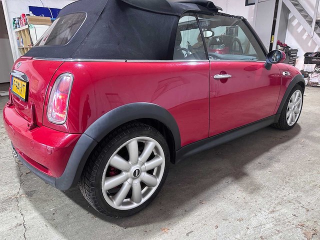 Mini - mini - 1.6 cooper s cabrio- p-941-xt- 2007 - afbeelding 11 van  16