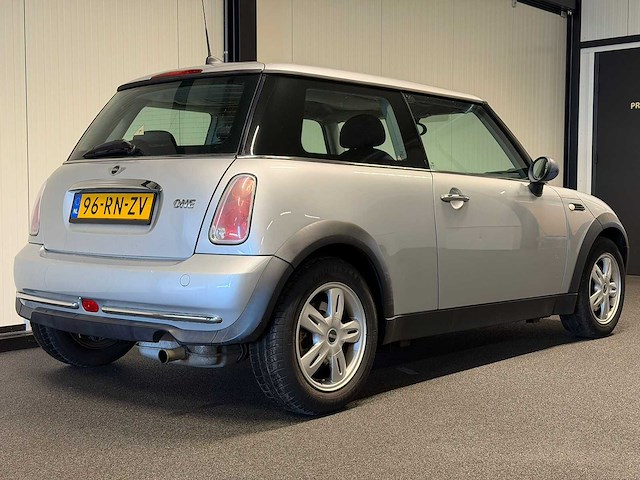 Mini - mini - 1.6 one pepper - car - 2005 96-rn-zv iaw - afbeelding 9 van  19