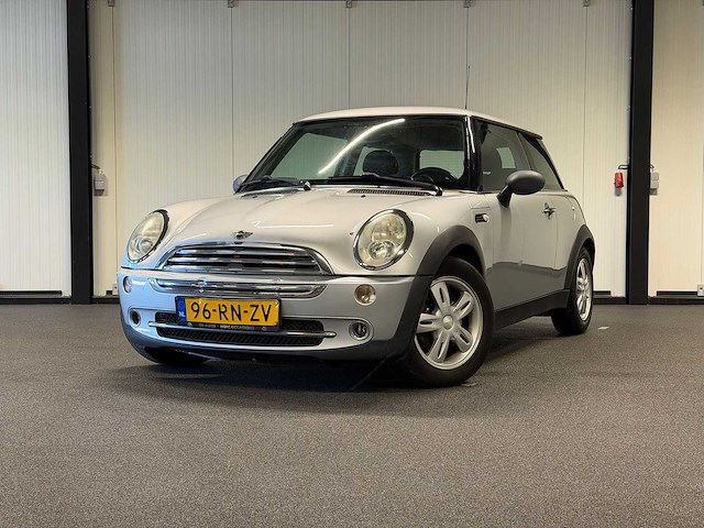 Mini - mini - 1.6 one pepper - car - 2005 96-rn-zv iaw - afbeelding 1 van  19