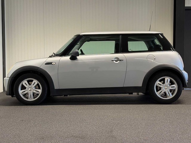 Mini - mini - 1.6 one pepper - car - 2005 96-rn-zv iaw - afbeelding 12 van  19