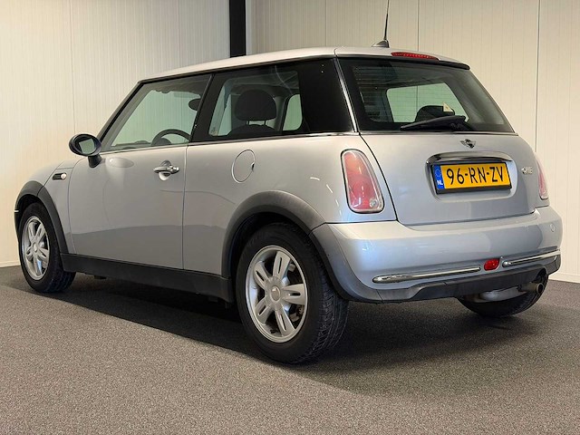 Mini - mini - 1.6 one pepper - car - 2005 96-rn-zv iaw - afbeelding 13 van  19