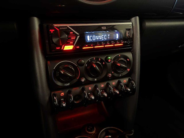 Mini - mini - 1.6 one pepper - car - 2005 96-rn-zv iaw - afbeelding 16 van  19