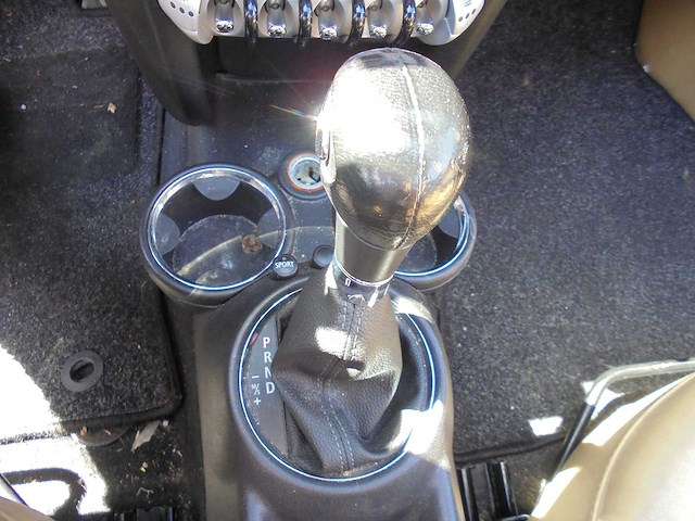 Mini - mini cabrio - 1.6 cooper s chili automaat - 38-kgn-6 - 2009 - afbeelding 2 van  15