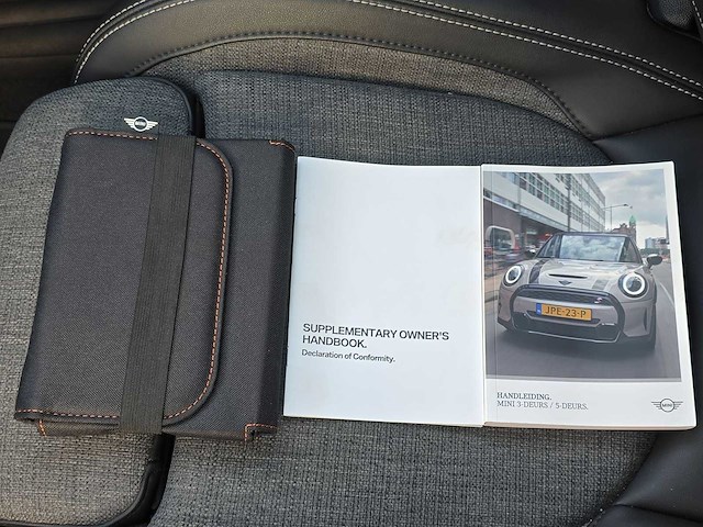 Mini 1.5 cooper business edition 2022 | p-539-jp - afbeelding 20 van  28