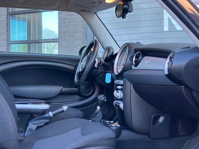 Mini 1.6 cooper, automaat, k-991-vl - afbeelding 10 van  12