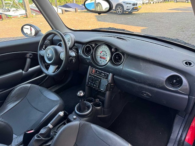 Mini 1.6 cooper chili 72-pp-hl - afbeelding 12 van  14