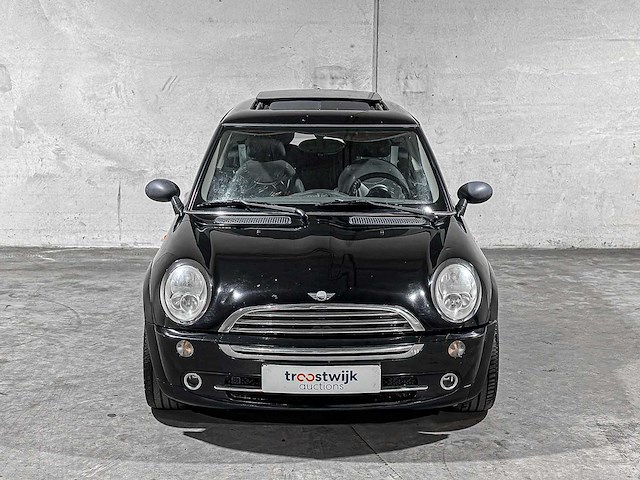 Mini 1.6 one pepper 90pk 2005, 20-rs-bz youngtimer - afbeelding 33 van  37