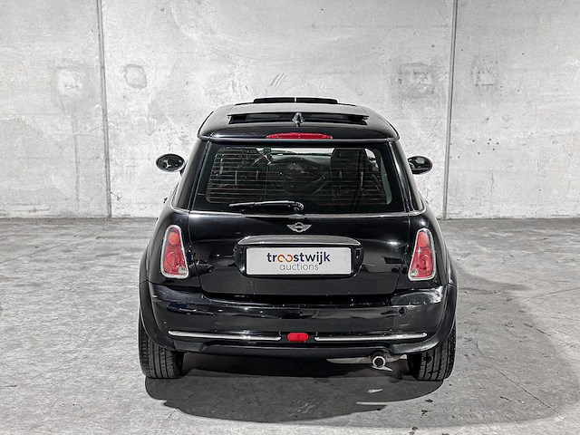 Mini 1.6 one pepper 90pk 2005, 20-rs-bz youngtimer - afbeelding 3 van  37
