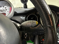 Mini 1.6 one pepper 90pk 2005, 20-rs-bz youngtimer - afbeelding 14 van  37