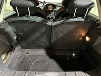 Mini 1.6 one pepper 90pk 2005, 20-rs-bz youngtimer - afbeelding 25 van  37