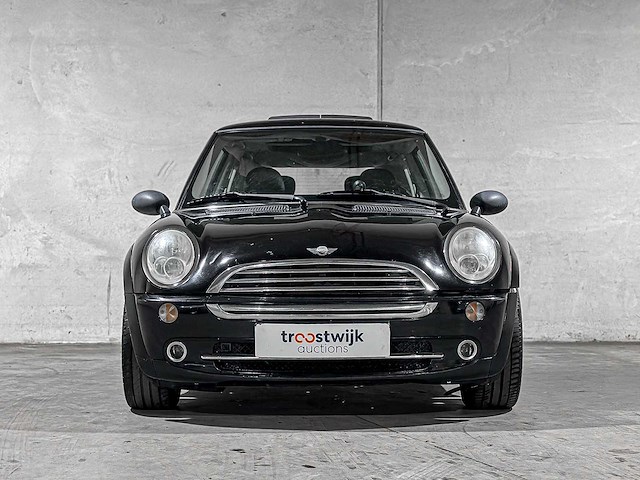 Mini 1.6 one pepper 90pk 2005, 20-rs-bz youngtimer - afbeelding 32 van  37
