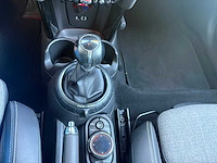 Mini 3-deurs 1.5 cooper first born edition* 8-xsn-63 - afbeelding 1 van  2