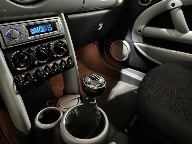Mini 3-deurs 1.6 cooper chili 116pk 2004, 27-xtl-3 - afbeelding 15 van  42