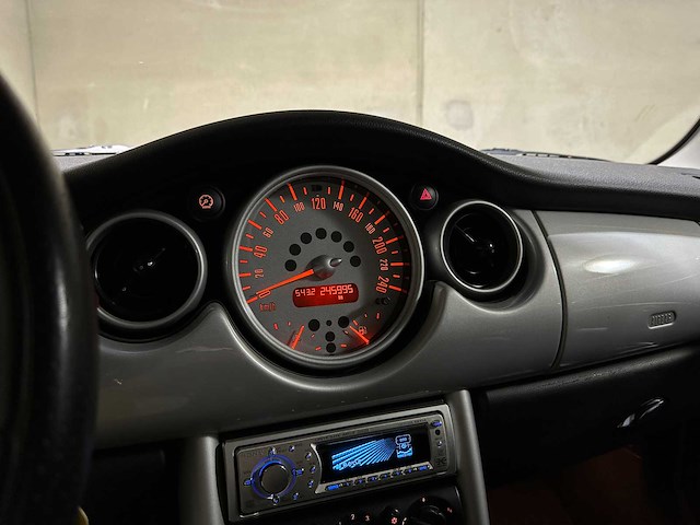 Mini 3-deurs 1.6 cooper chili 116pk 2004, 27-xtl-3 - afbeelding 16 van  42