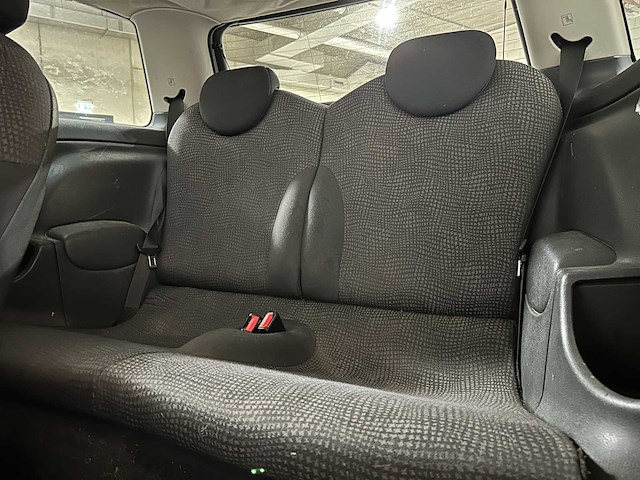 Mini 3-deurs 1.6 cooper chili 116pk 2004, 27-xtl-3 - afbeelding 20 van  42