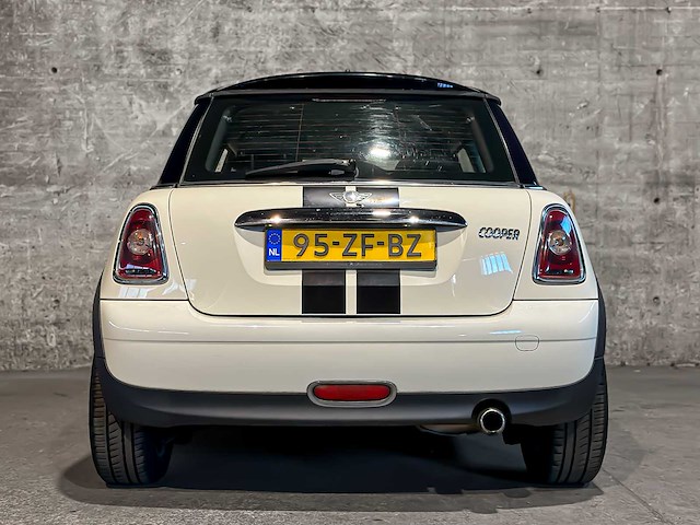 Mini 3-deurs 1.6 cooper chili 120pk 2008 (origineel-nl), 95-zf-bz - afbeelding 25 van  44