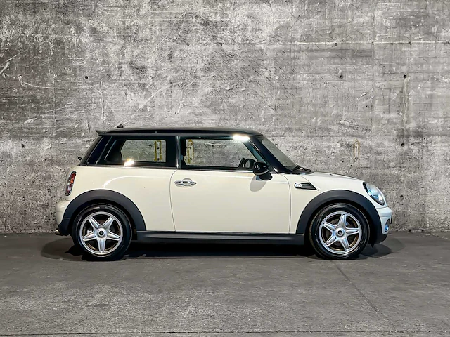 Mini 3-deurs 1.6 cooper chili 120pk 2008 (origineel-nl), 95-zf-bz - afbeelding 2 van  45
