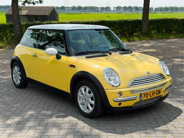 Mini 3-deurs 1.6 cooper pepper 70-lh-gn - afbeelding 2 van  13