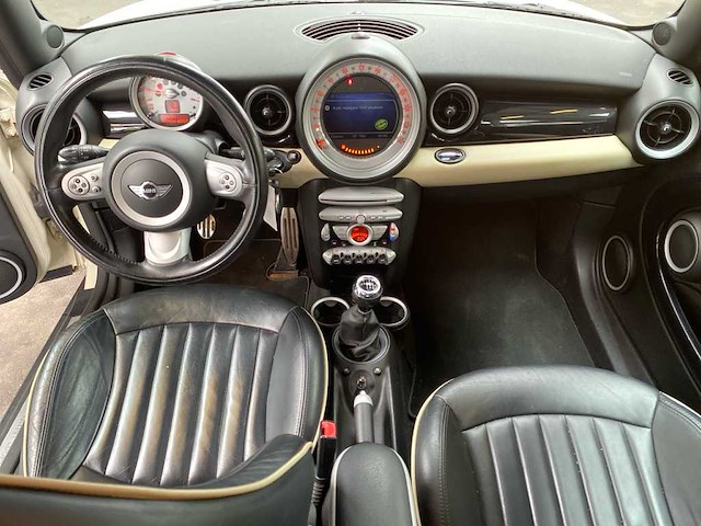 Mini 3-deurs 1.6 cooper s , 7-kkb-84 - afbeelding 16 van  18