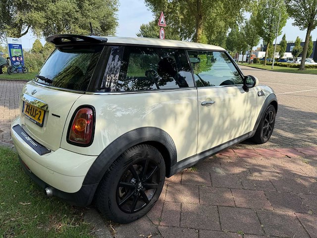 Mini 3-deurs 1.6 one minimal. bns * 73-llf-2 - afbeelding 11 van  16