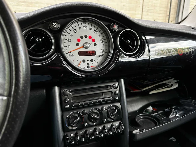 Mini 3-deurs 1.6 one pepper 90pk 2006, 43-zrt-1 - afbeelding 16 van  46