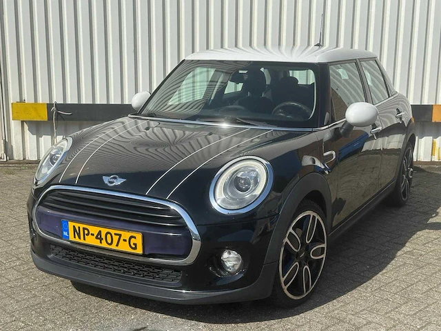 Mini 5-deurs 1.5 cooper chili automaat* np-407-g - afbeelding 1 van  18