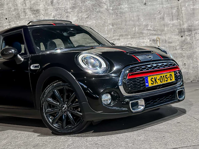Mini 5-deurs 2.0 cooper s chili serious business 192pk 2015, sk-015-d - afbeelding 2 van  38